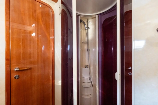 Ferretti 80 de segunda mano en venta