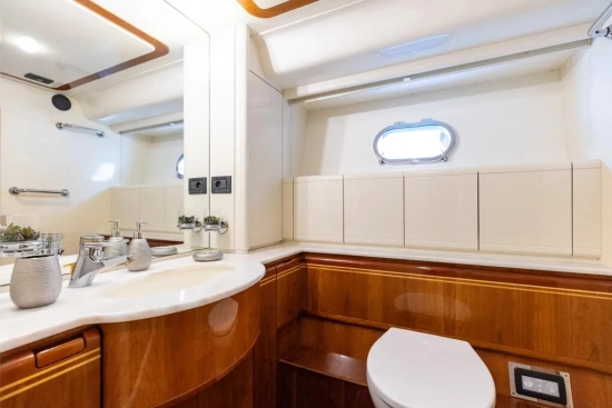 Ferretti 80 de segunda mano en venta