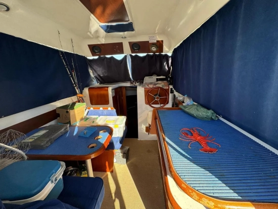 Beneteau Antares 760 usado à venda