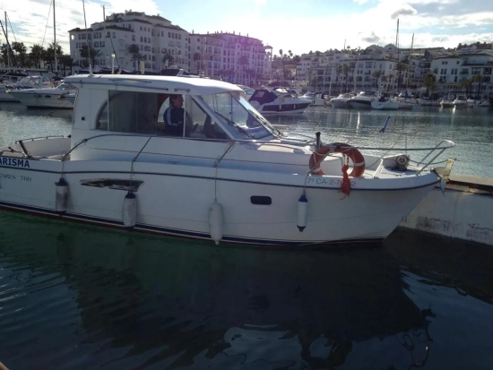 Beneteau Antares 760 usado à venda