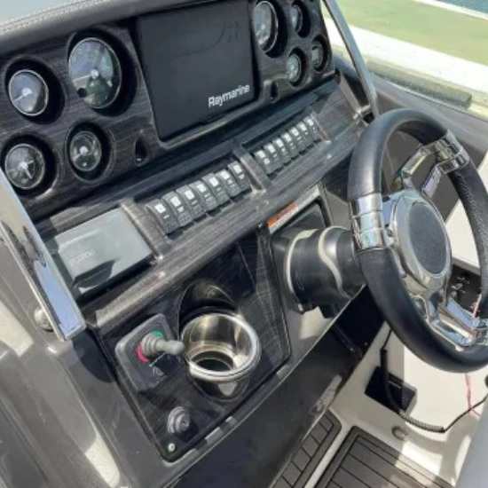 Monterey 295 Sport Yacht de segunda mano en venta