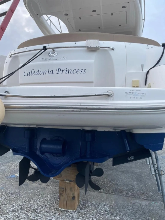 Sealine F37 de segunda mano en venta