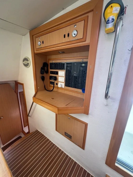 Admiral Yachts Executive 38 usado à venda