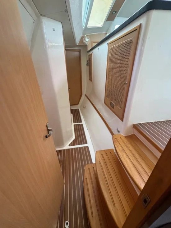 Admiral Yachts Executive 38 usado à venda