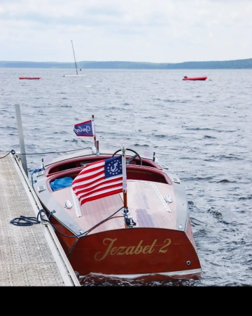 Chris Craft Deluxe Runabout usata in vendita