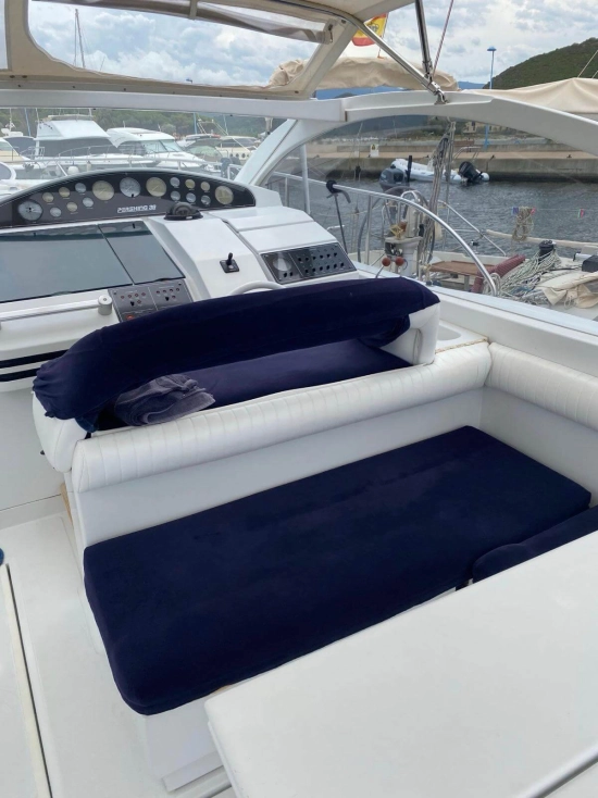 Pershing 38 usata in vendita