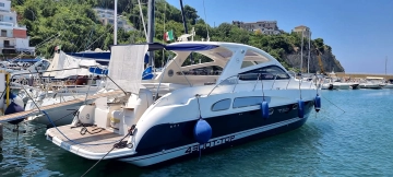 Airon Marine 4300 T top usata in vendita
