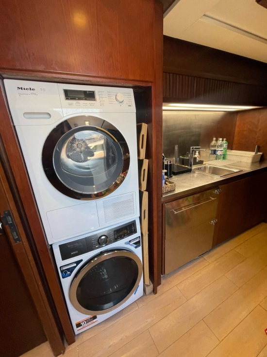 Azimut 116 usata in vendita