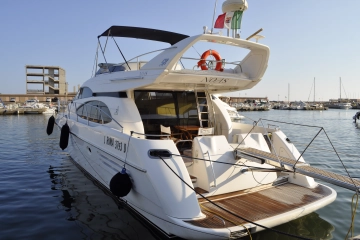 Azimut 58
