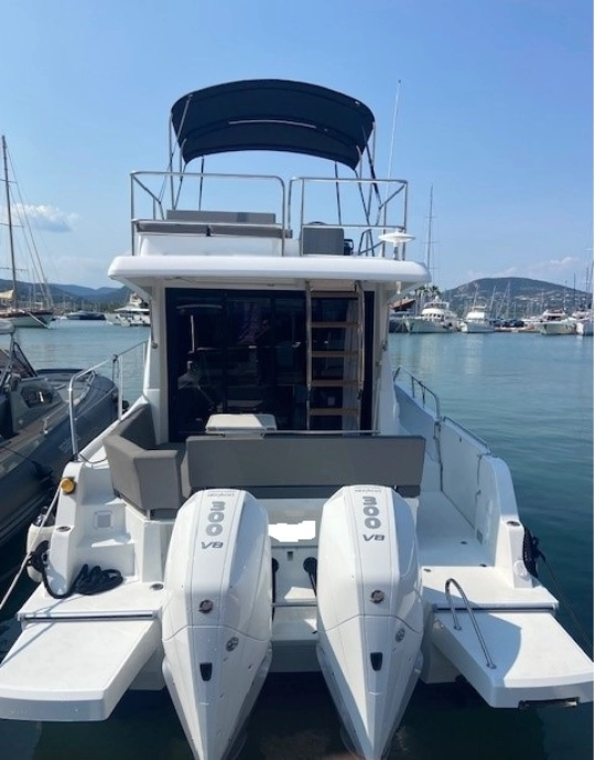 Beneteau Antares 11 FLY de segunda mano en venta