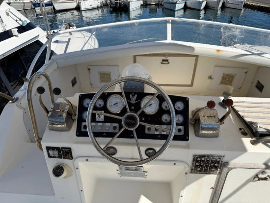 Bertram SPORT FISHERMAN 33 usata in vendita