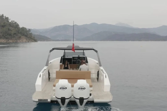 Sole Power Boats SP35 novos à venda
