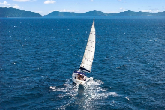 Bavaria Yachts Cruiser 37 de segunda mano en venta