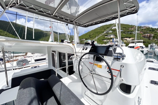 Lagoon 40 nuevo en venta