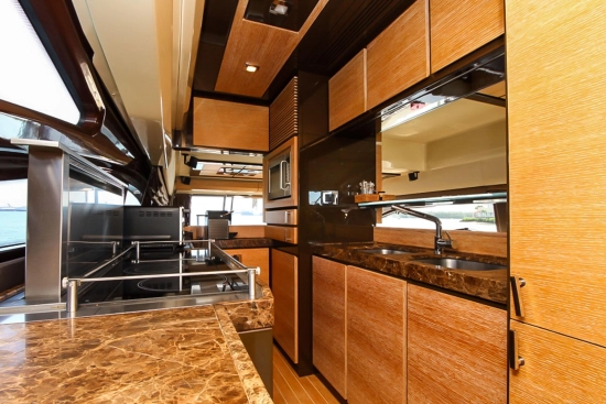 Azimut 70 usata in vendita