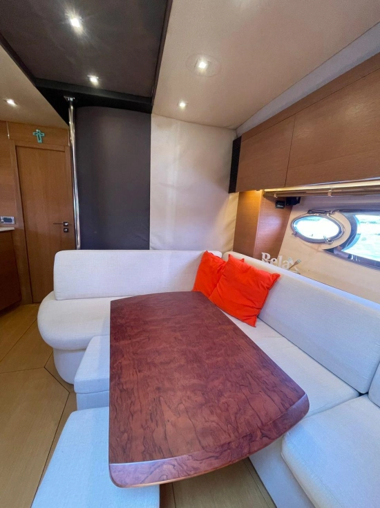 Azimut Atlantis 54 usata in vendita