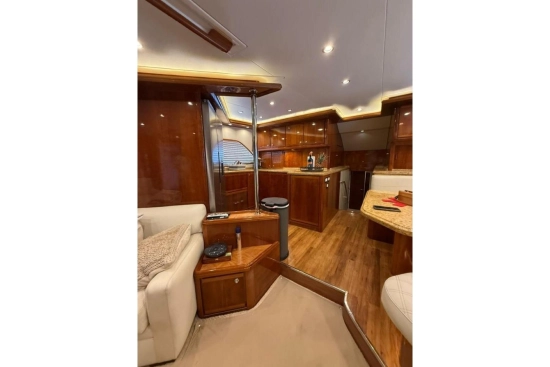 Bertram 630 Convertible de segunda mano en venta