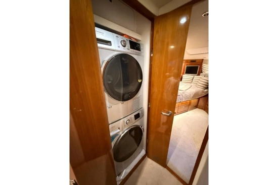 Bertram 630 Convertible de segunda mano en venta