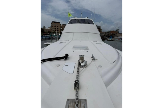 Bertram 630 Convertible de segunda mano en venta