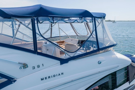 Meridian 391 Sedan de segunda mano en venta
