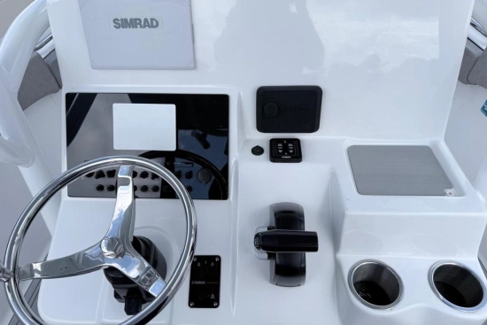Sea Pro 222 Center Console usado à venda