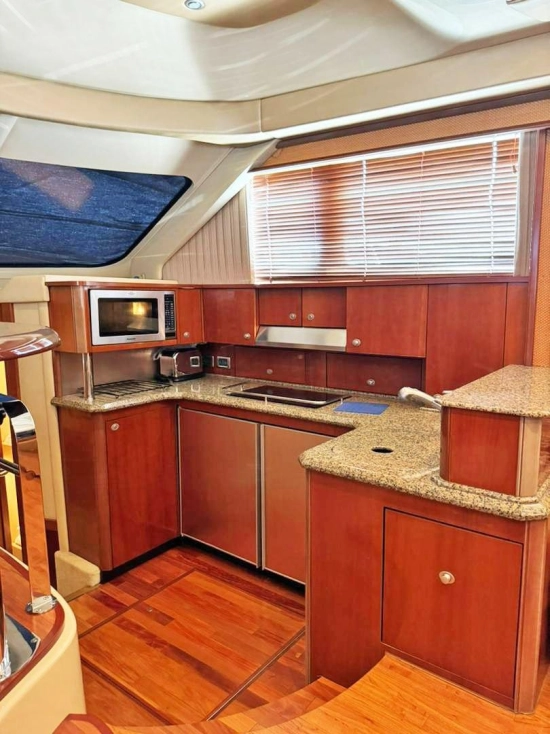 Sea Ray Sedan Bridge de segunda mano en venta