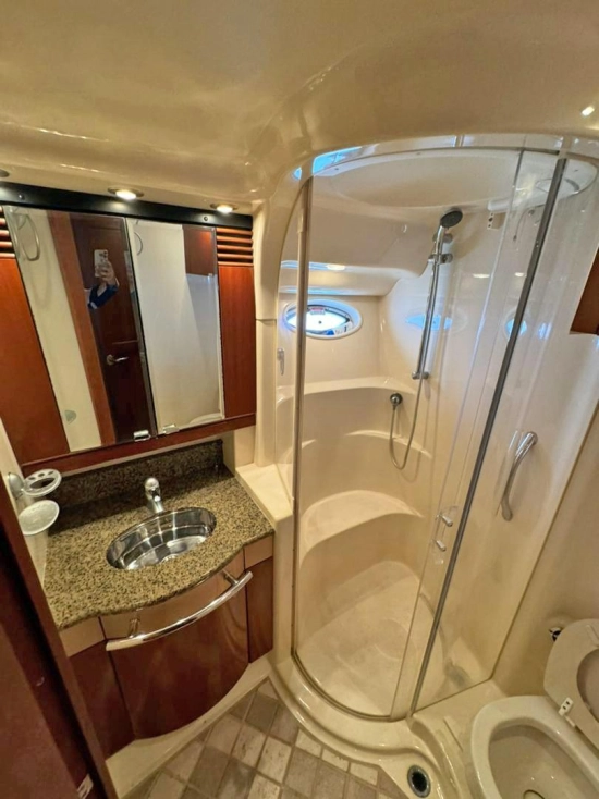 Sea Ray Sedan Bridge de segunda mano en venta