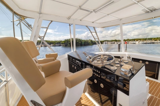 Hatteras Yachts 46 Convertible usata in vendita
