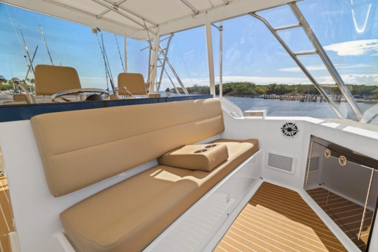 Hatteras Yachts 46 Convertible usata in vendita