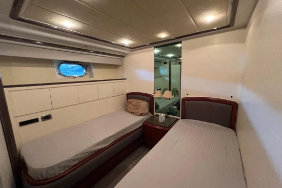 Falcon Yachts 106 usata in vendita