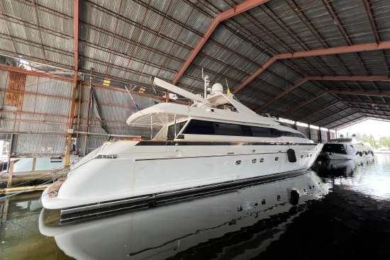 Falcon Yachts 106 usata in vendita