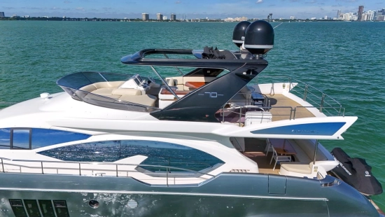 Azimut Flybridge de segunda mano en venta