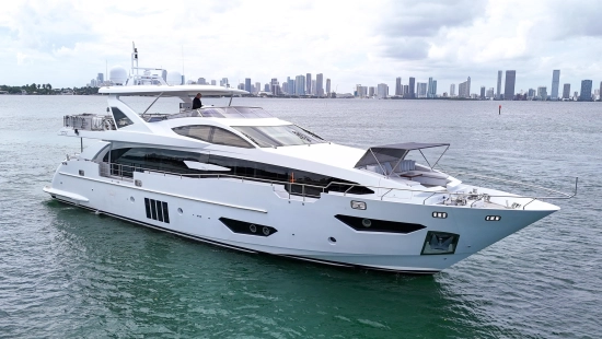 Azimut Grande 30 m usata in vendita