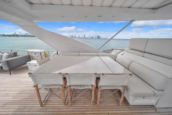 Azimut Grande 30 m usata in vendita