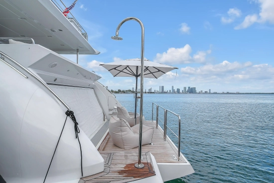 Azimut Grande 30 m usata in vendita