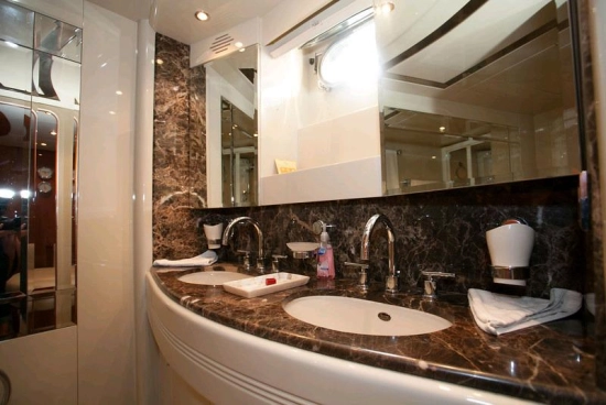 Azimut 85 Ultimate de segunda mano en venta