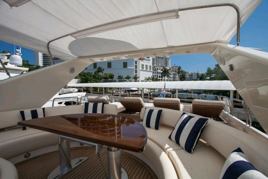 Azimut 85 Ultimate de segunda mano en venta