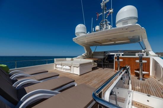 Ferretti Custom Line 100 usata in vendita