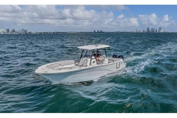 Sea Fox 328 Commander usado à venda