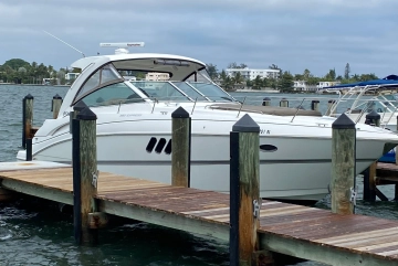 Cruisers Yachts 380 Express usado à venda