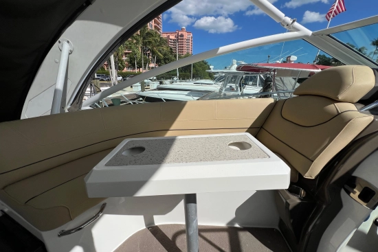 Cruisers Yachts 380 Express de segunda mano en venta