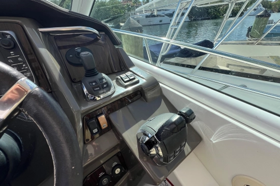 Cruisers Yachts 380 Express de segunda mano en venta
