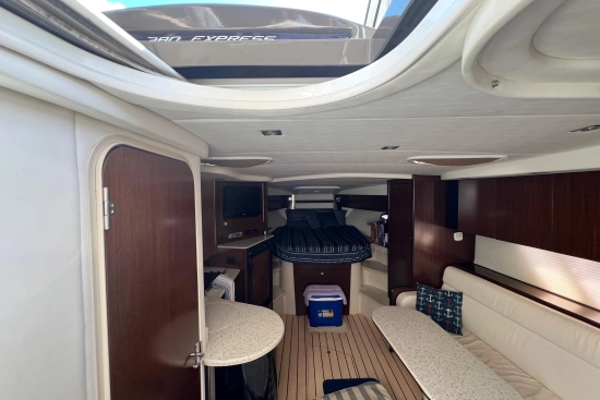 Cruisers Yachts 380 Express de segunda mano en venta