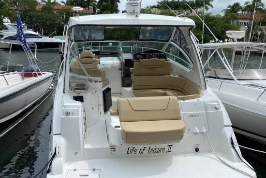 Cruisers Yachts 380 Express de segunda mano en venta