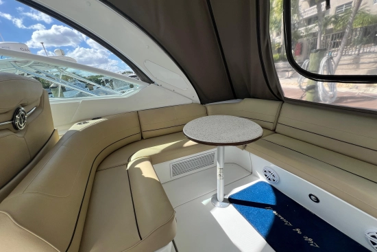 Cruisers Yachts 380 Express de segunda mano en venta