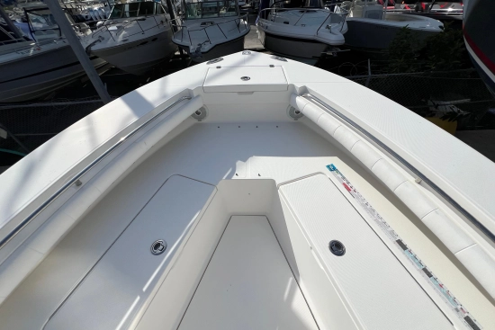 Regulator 24 Forward Seating de segunda mano en venta