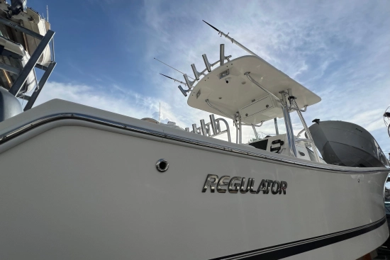 Regulator 24 Forward Seating de segunda mano en venta