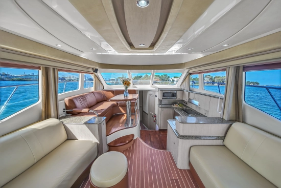Sea Ray 52 Sedan Bridge de segunda mano en venta
