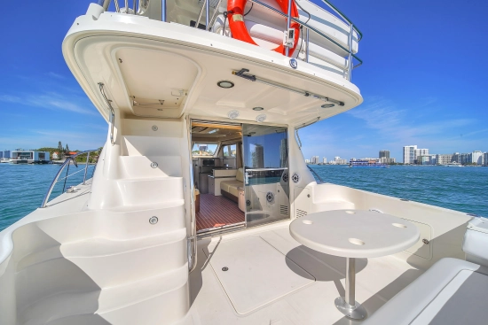 Sea Ray 52 Sedan Bridge de segunda mano en venta