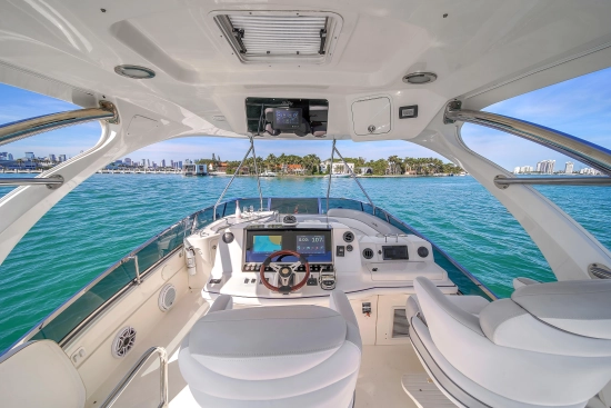 Sea Ray 52 Sedan Bridge de segunda mano en venta